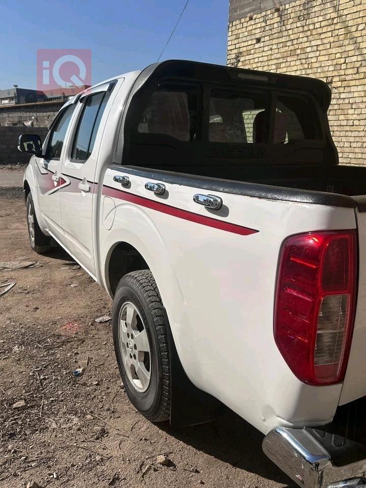 نيسان نافارا